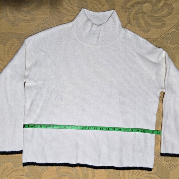 Women's Ann Taylor Factory Ivory Sweater Size L - Picture 3 of 7